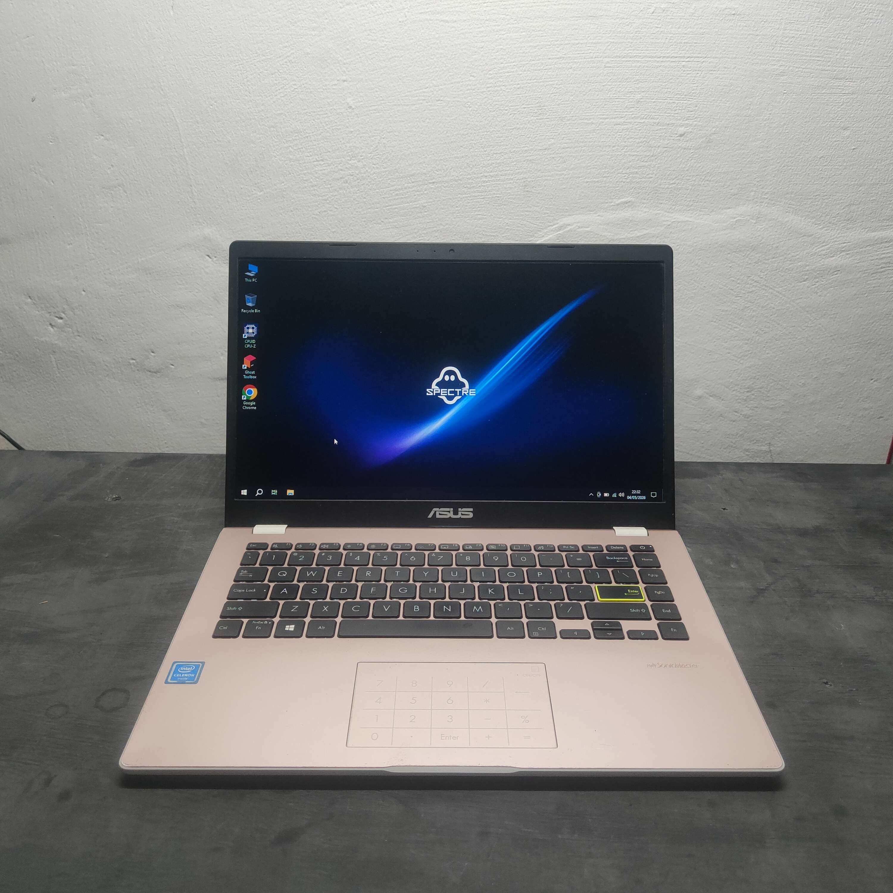 ASUS E410M Rose Gold Edition RAM 4GB SSD 256GB