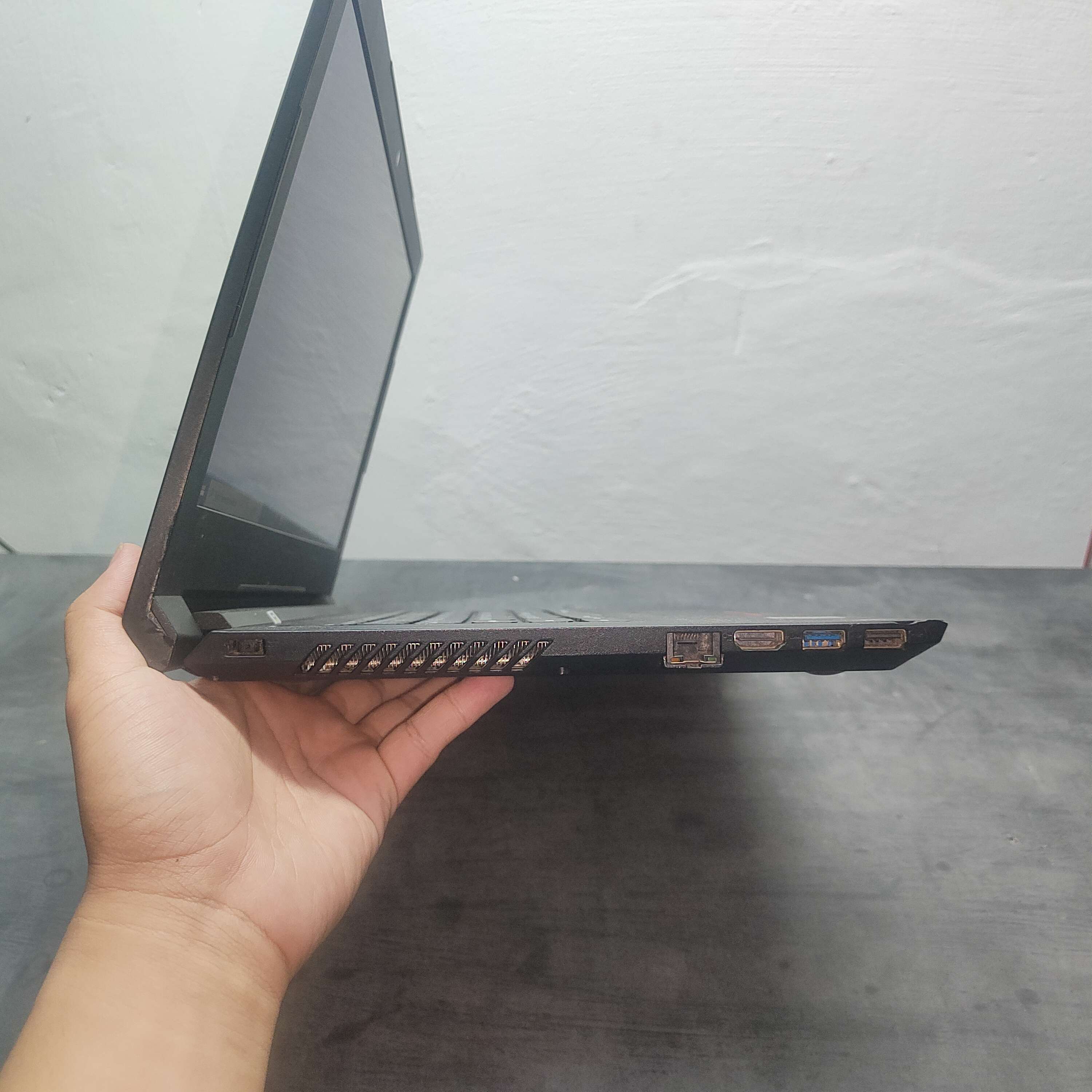 Lenovo V110-14AST AMD A9 Radeon R5 RAM 4GB SSD 128GB+HDD 500GB