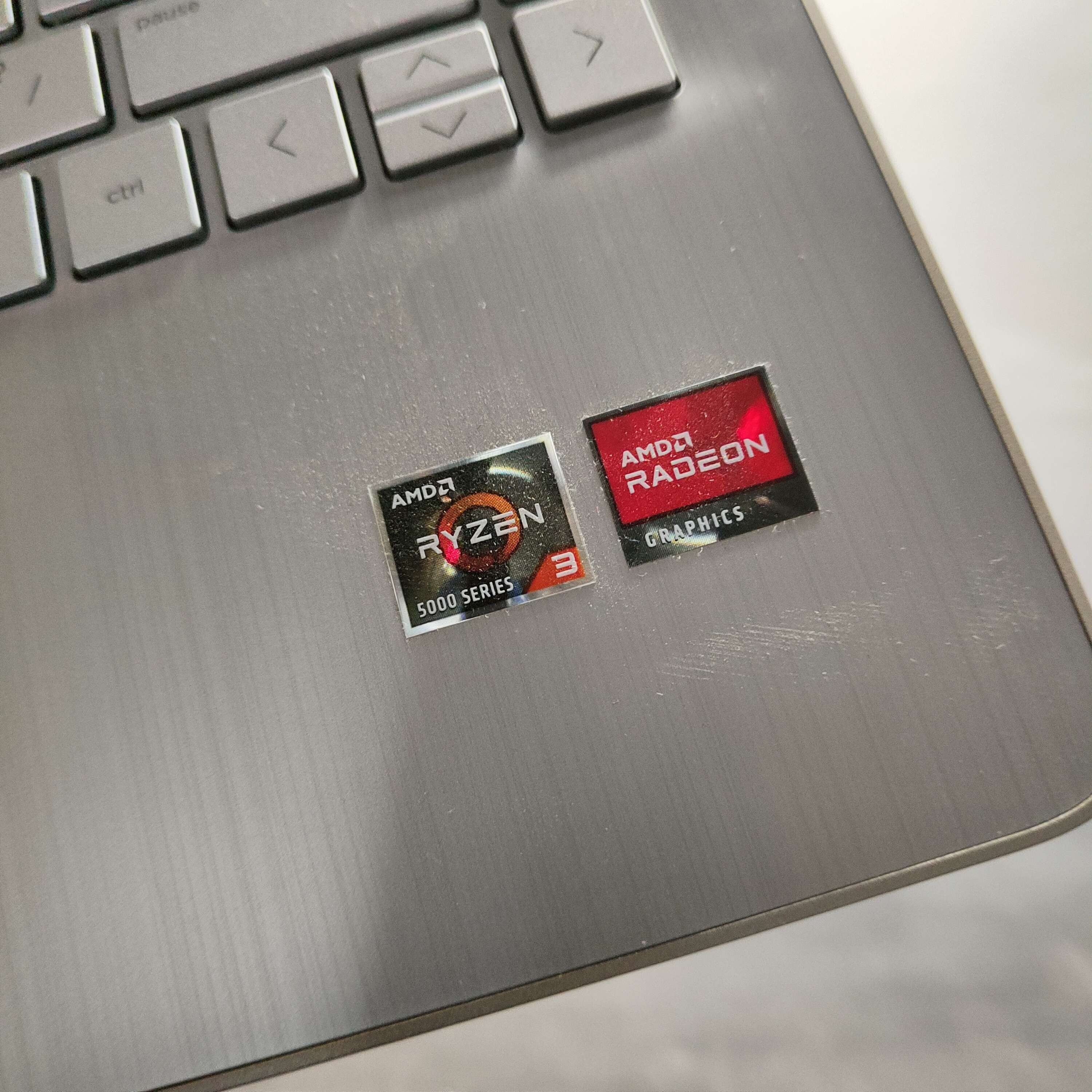 HP 14s AMD Ryzen 3 5300U Ram 8 SSD 512 Gb 14s-fq1011AU