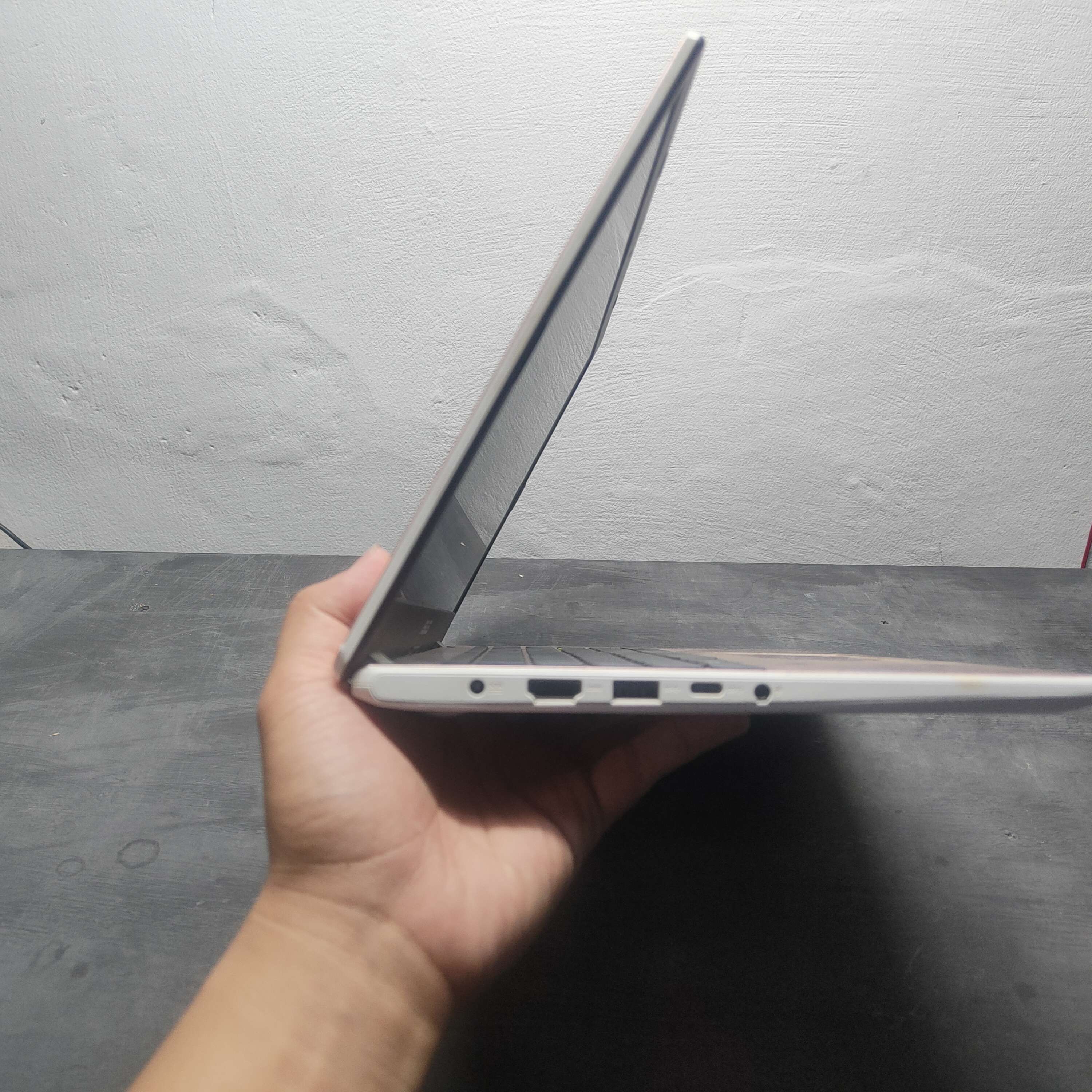 ASUS E410M Rose Gold Edition RAM 4GB SSD 256GB