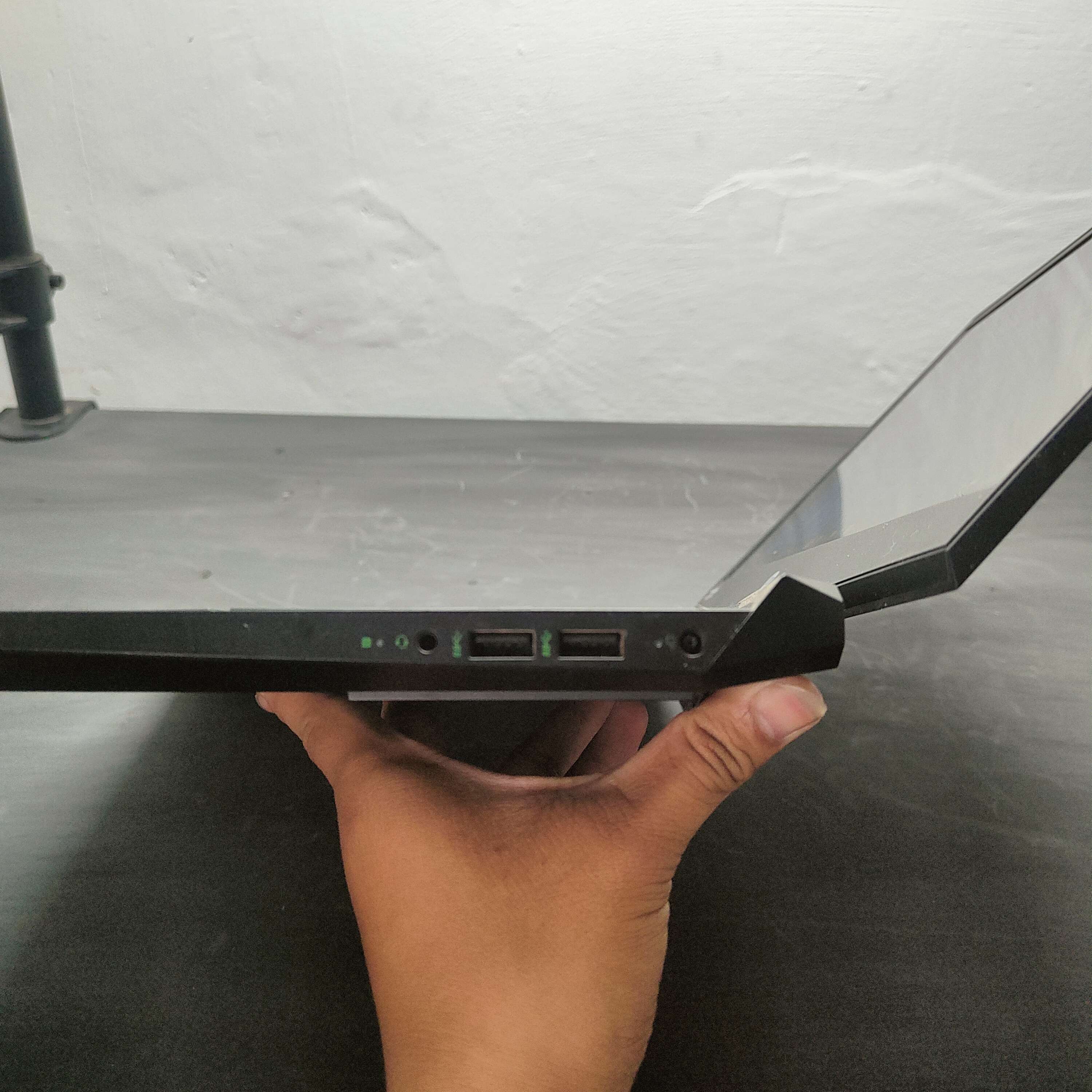 HP Pavilion Gaming Intel Core i5 10300H Ram 12 SSD 512 Gb NVIDIA GeForce GTX 1650