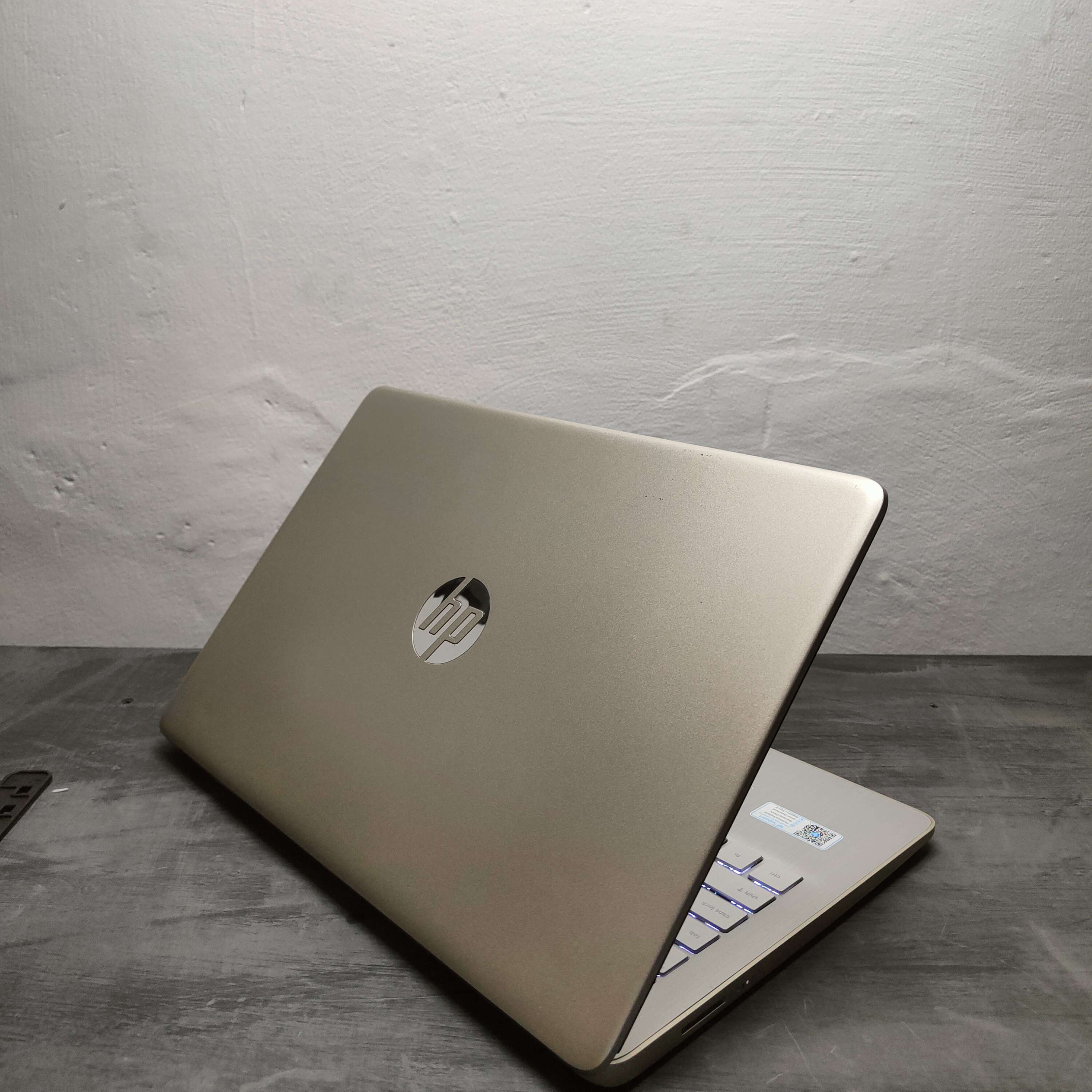 HP 14s AMD Ryzen 3 5300U Ram 8 SSD 512 Gb 14s-fq1011AU